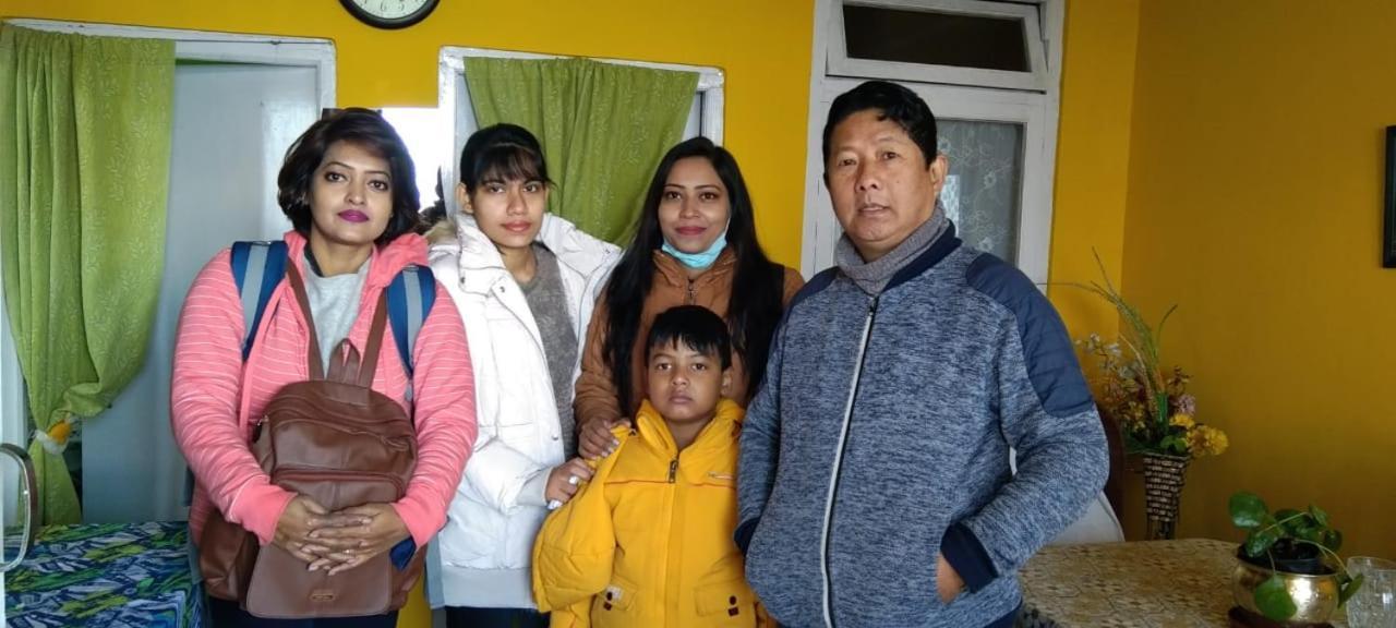 Beverly Hills Home Stay Dardzsiling Kültér fotó