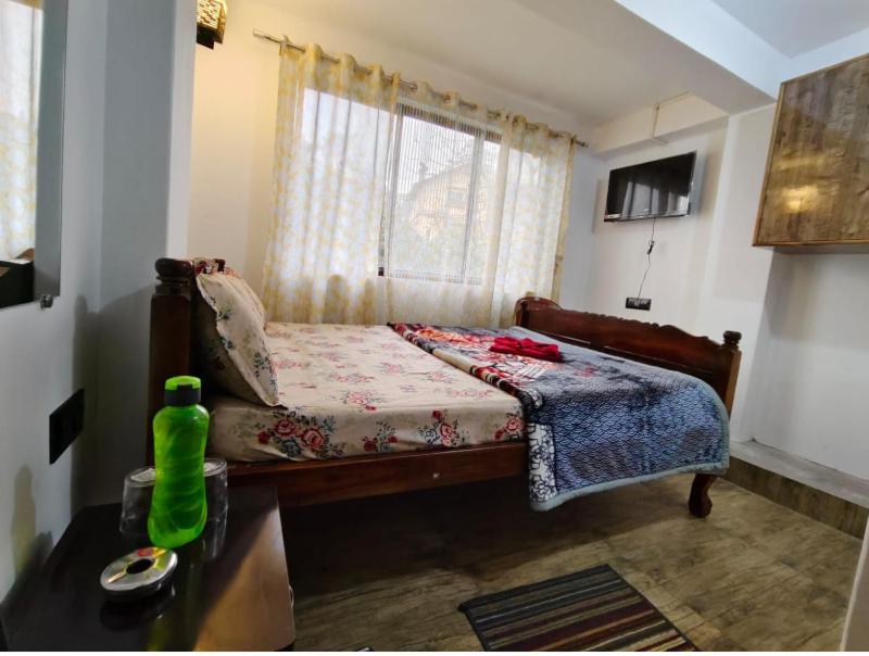 Beverly Hills Home Stay Dardzsiling Kültér fotó